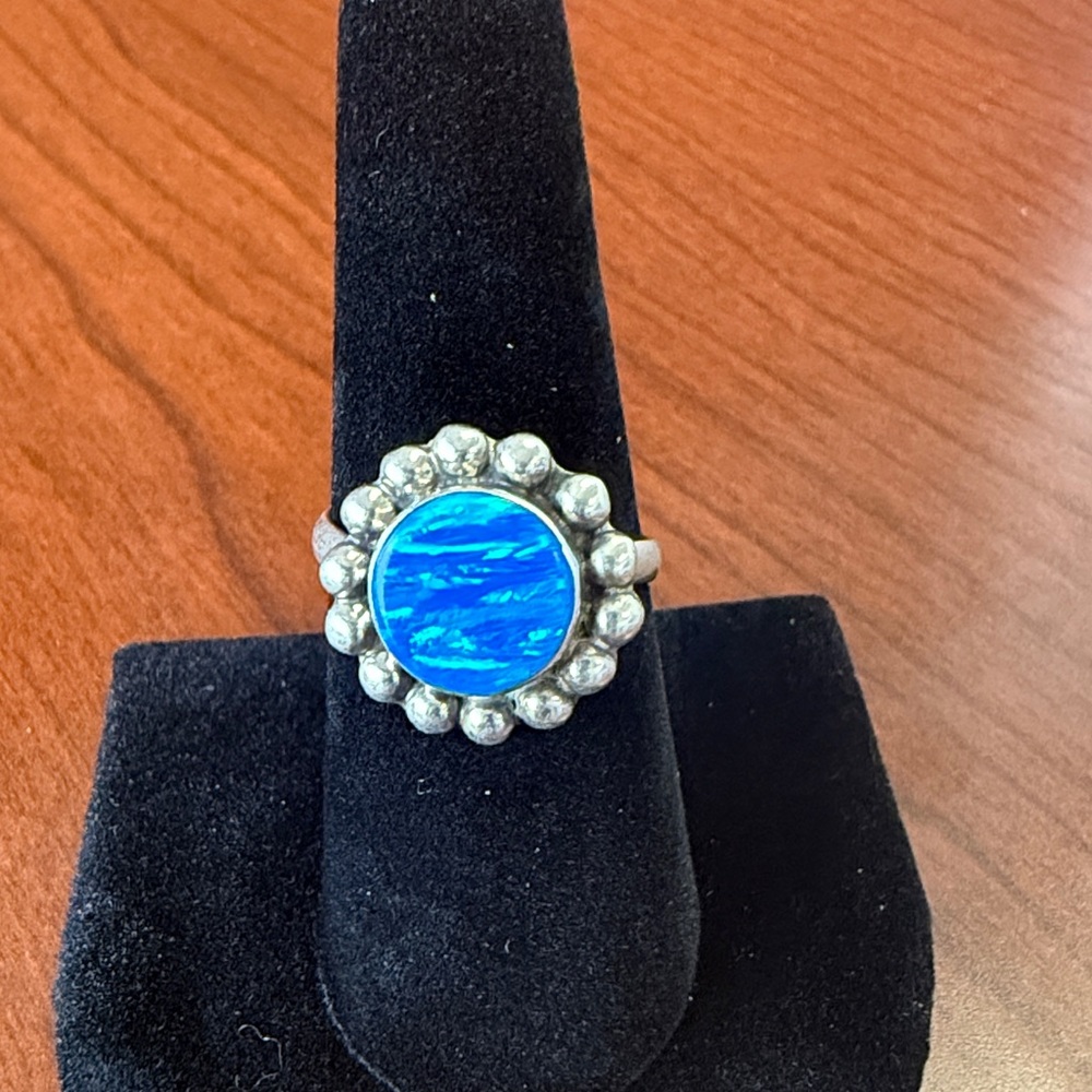 New 925 Sterling Silver Sparkly Blue Opal Circle Ring - Adjustable